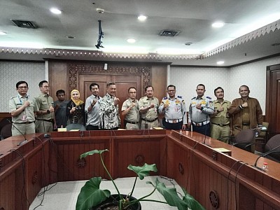 Silatuhrahmi Posbakum ke walikota Jaksel